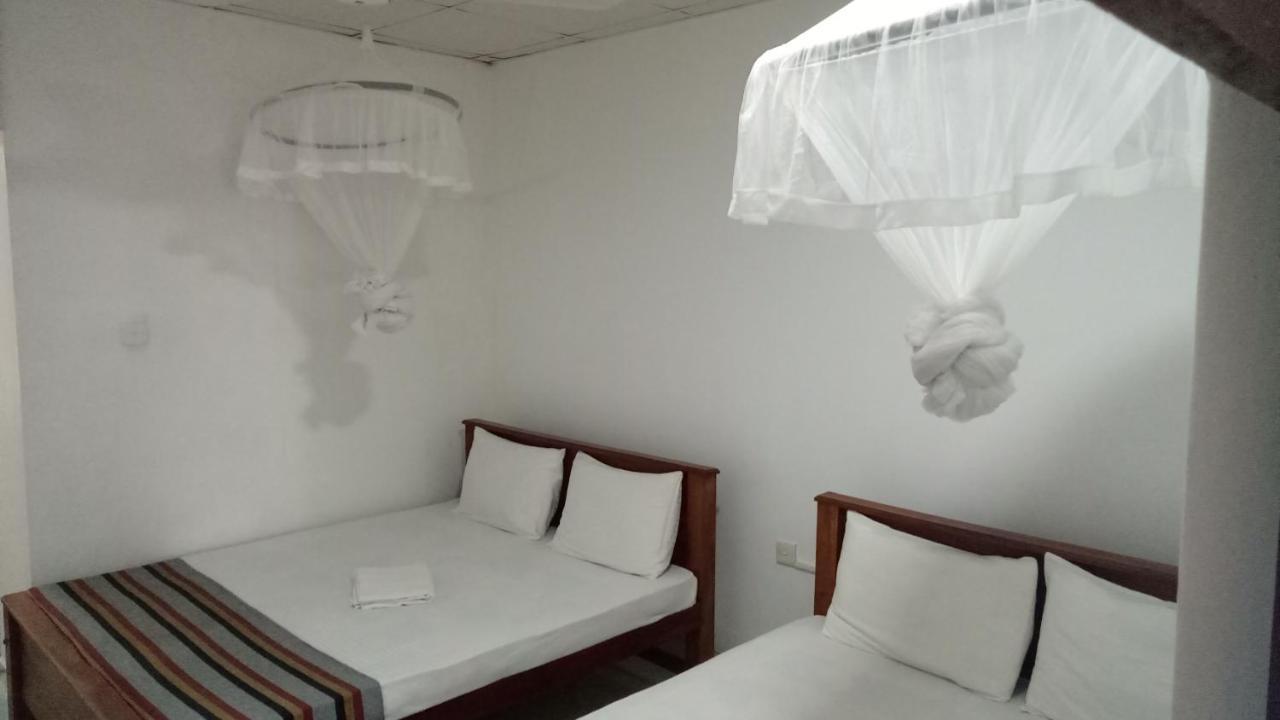 Umaya Holiday Home Anuradhapura Exterior foto